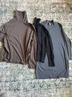 Women’s Sweater Bundle